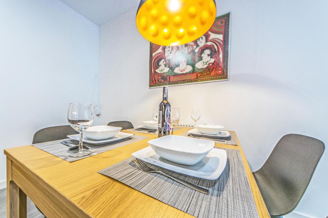Bh Properties, Apartamenty Teatr Wybrzeze Srodmiescie Gdańsk Eksteriør bilde